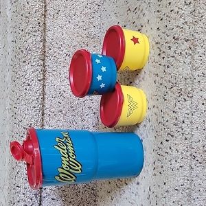 Tupperware Wonder Woman Thirstquake Tumbler & snack cups NEW